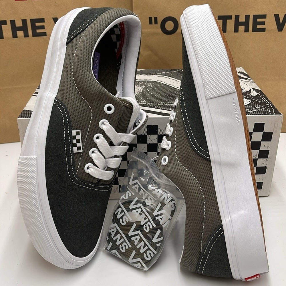 Vans Men’s Skate Era Twill Grape Leaf
VN0A5FC950K
Sneake - Picture 12 of 16